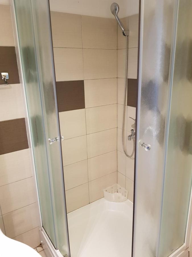 Apartments Dora And Tonka Krk 포라트 외부 사진