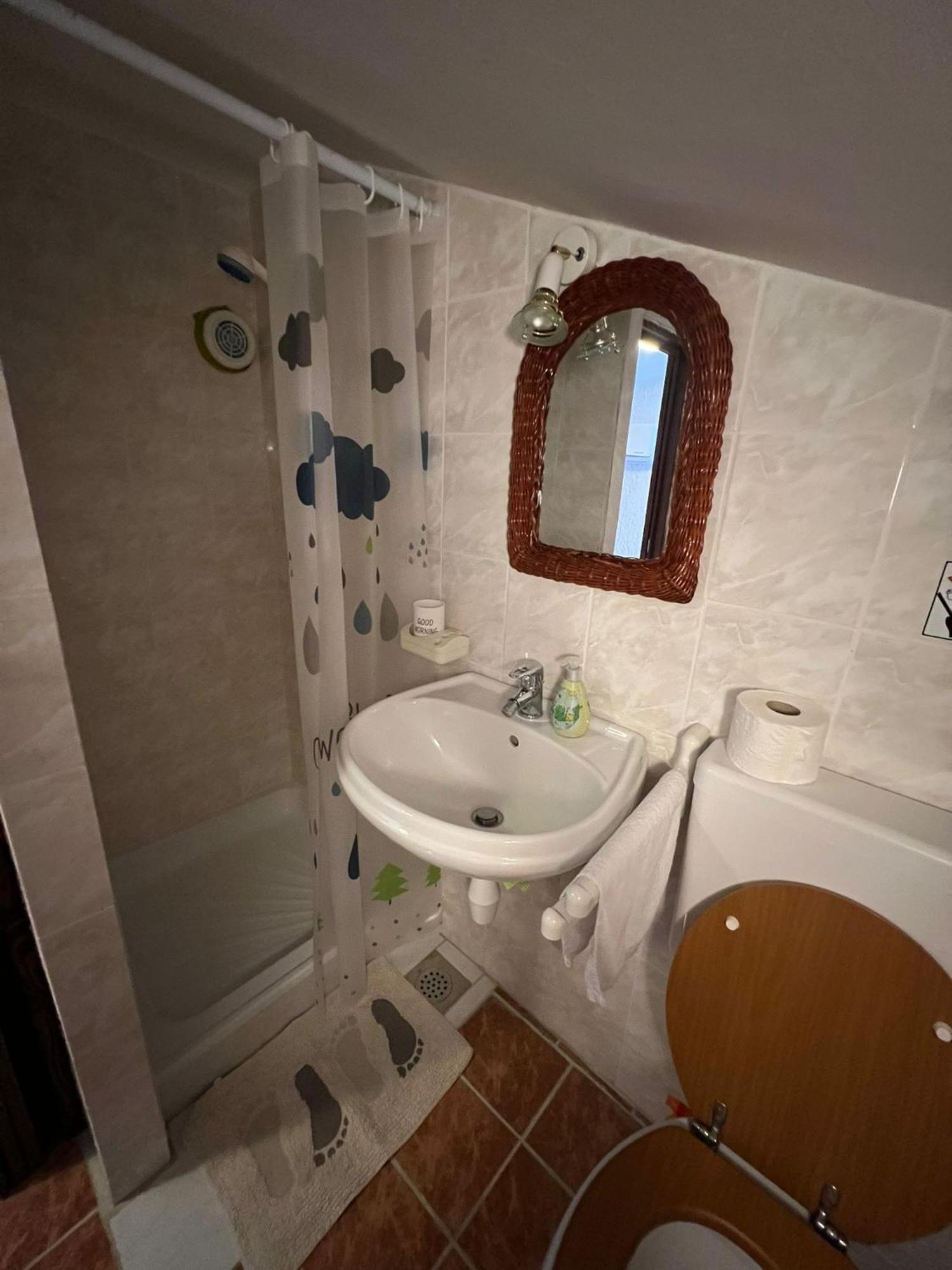 Apartments Dora And Tonka Krk 포라트 외부 사진