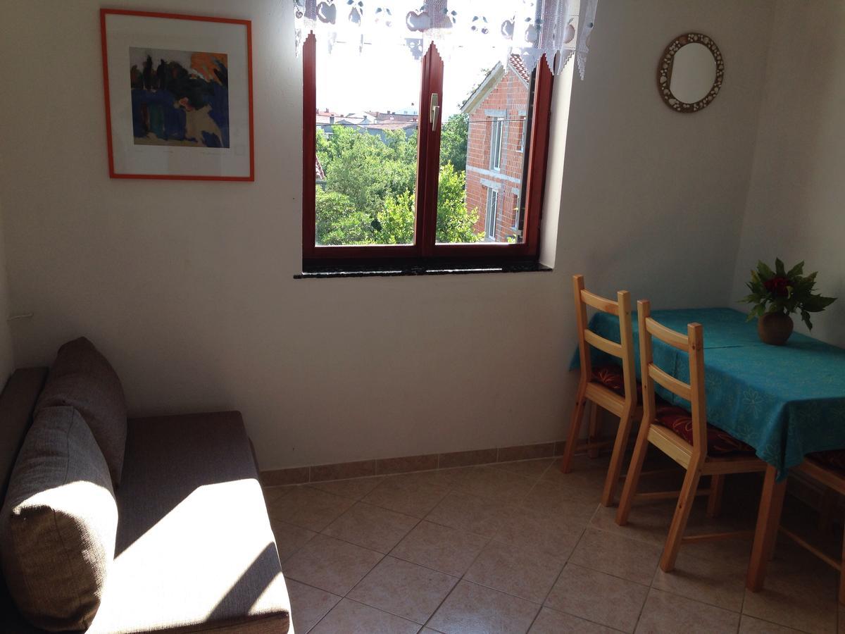 Apartments Dora And Tonka Krk 포라트 외부 사진
