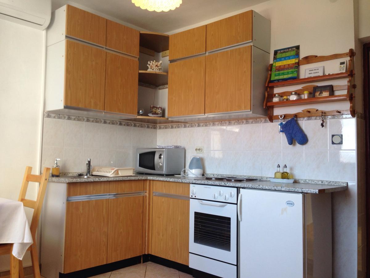 Apartments Dora And Tonka Krk 포라트 외부 사진