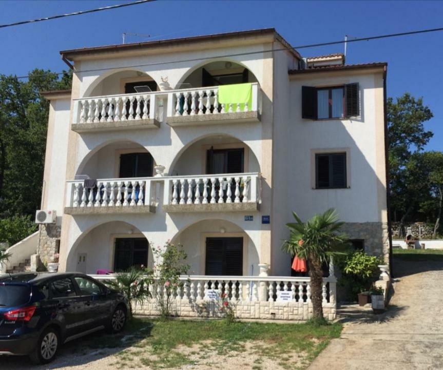 Apartments Dora And Tonka Krk 포라트 외부 사진